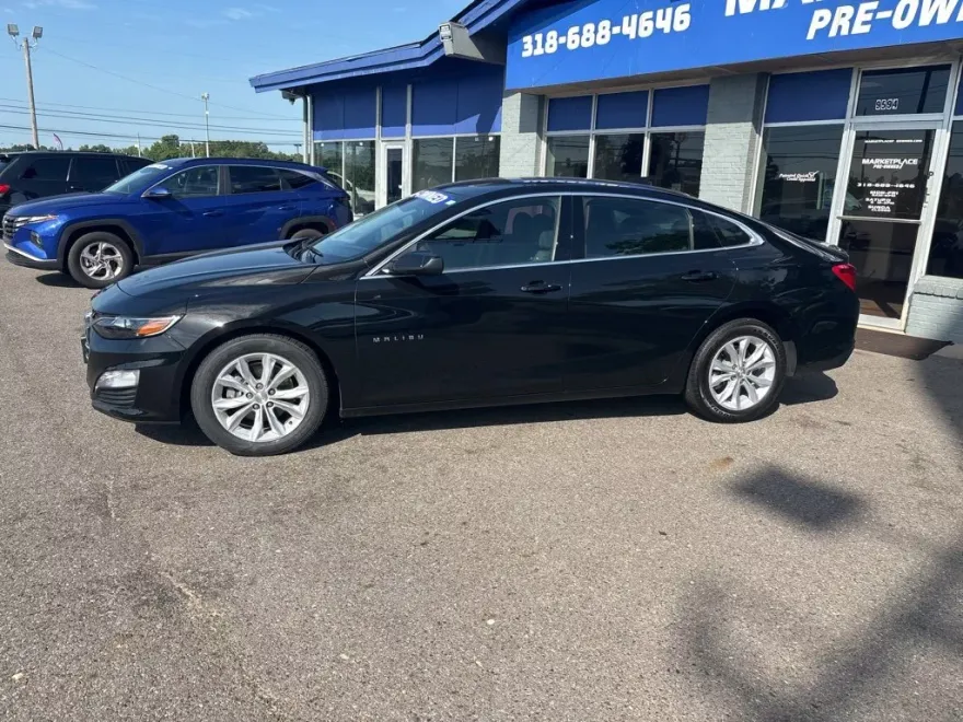 2024 Chevrolet Malibu 1LT photo 1