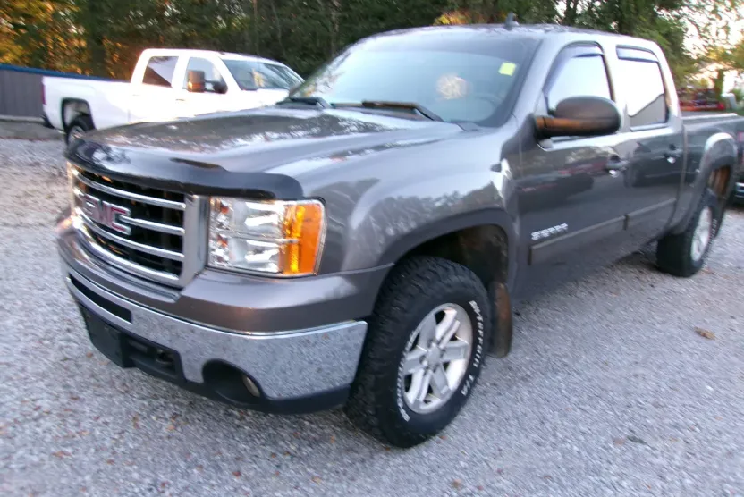 2013 Gmc Sierra 1500 SLE photo 1