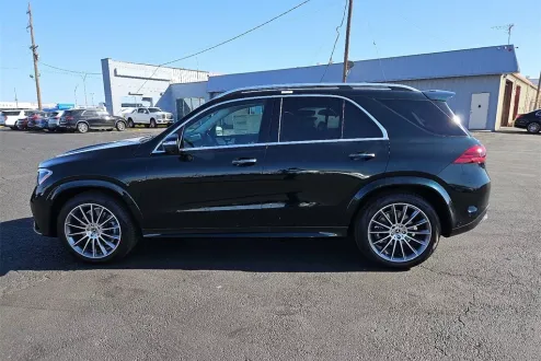 2025 Mercedes Benz GLE 450 4MATIC photo 3