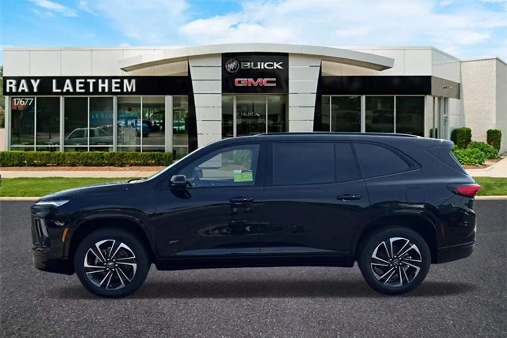 2026 Buick Enclave Sport Touring photo 1