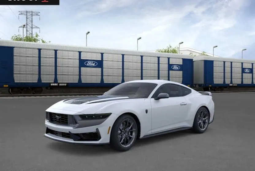 2025 Ford Mustang Dark Horse photo 1