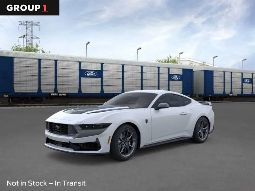 2025 Ford Mustang Dark Horse photo 1