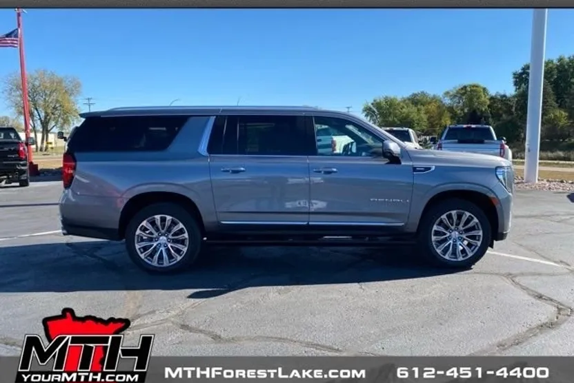 2021 Gmc Yukon XL Denali photo 1