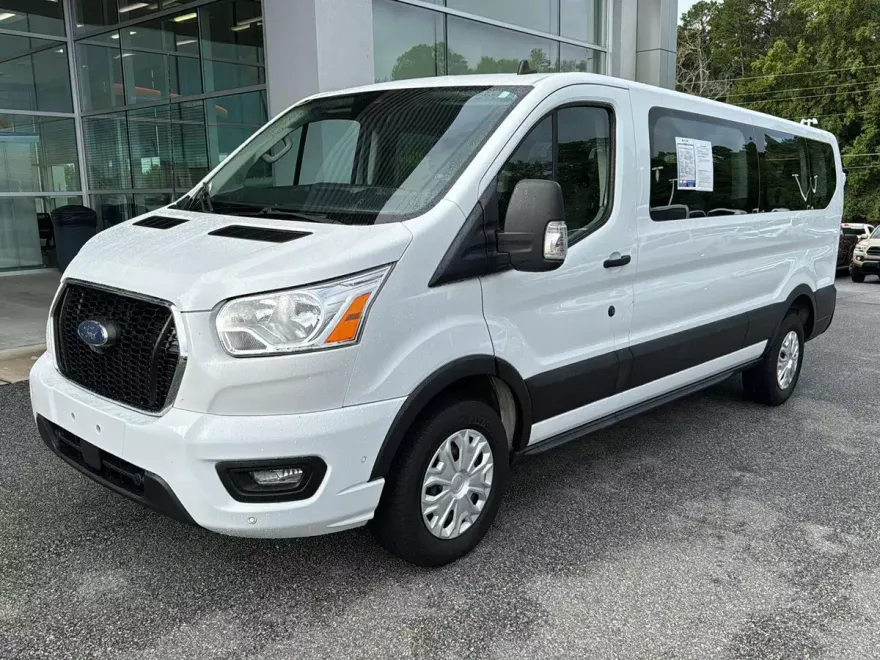 2021 Ford Transit Passenger XLT photo 1
