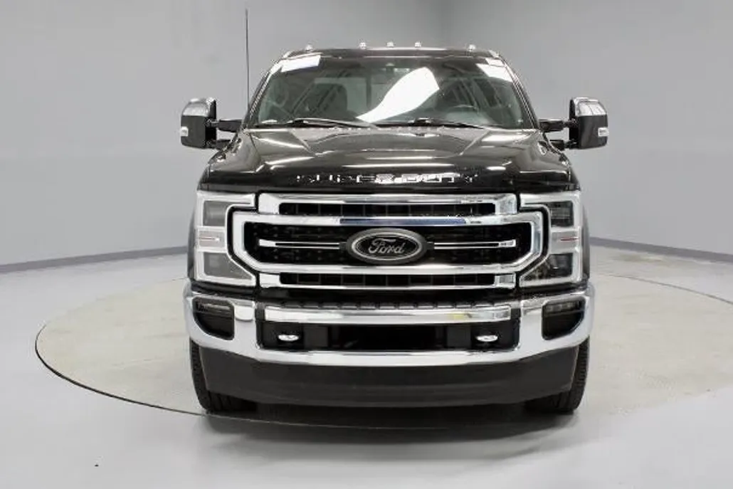 2022 Ford F-250 Lariat photo 1