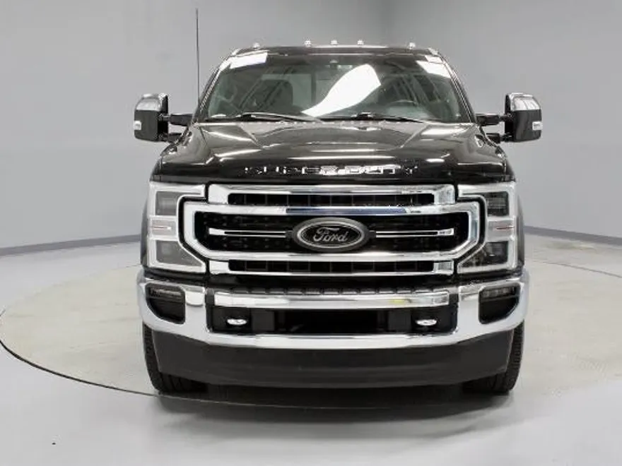2022 Ford F-250 Lariat photo 1