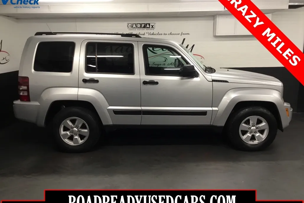2012 Jeep Liberty Sport photo 1