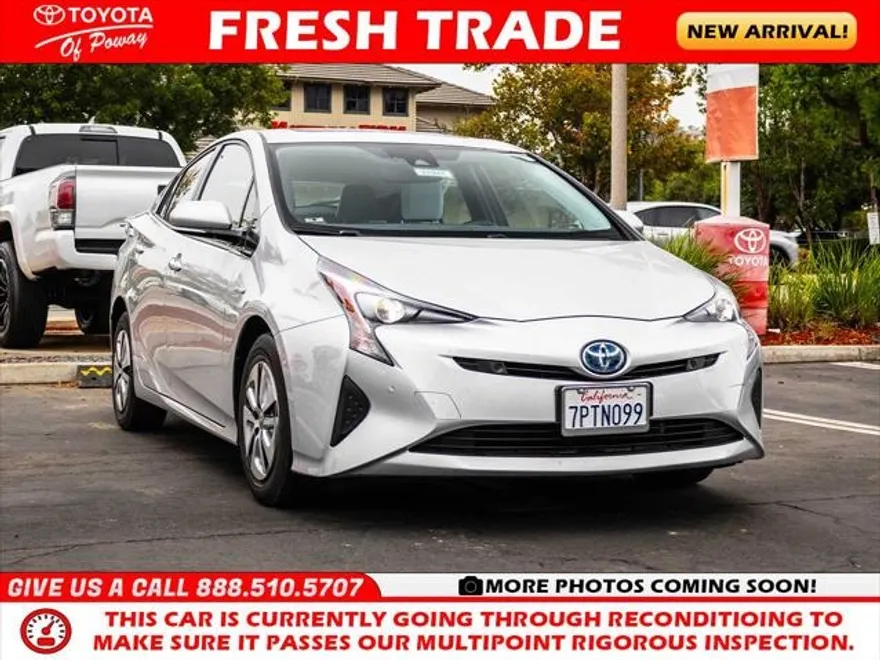 2016 Toyota Prius Two Eco Three Four Touring photo 1