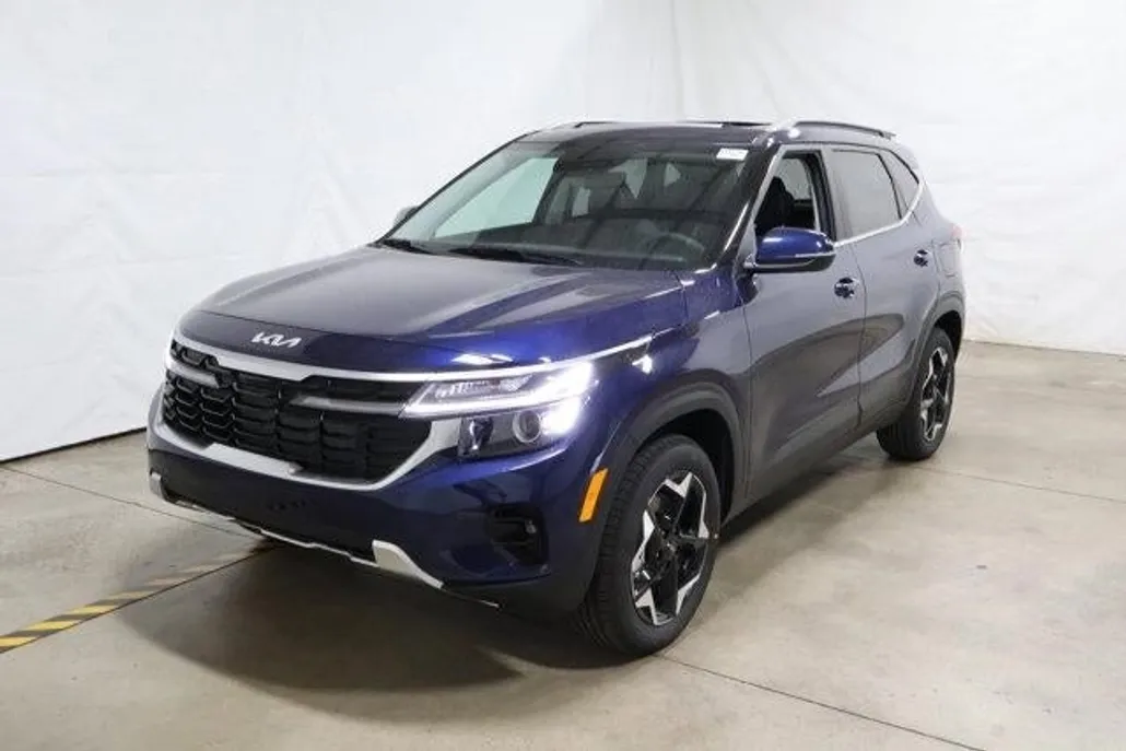 2025 Kia Seltos EX photo 1