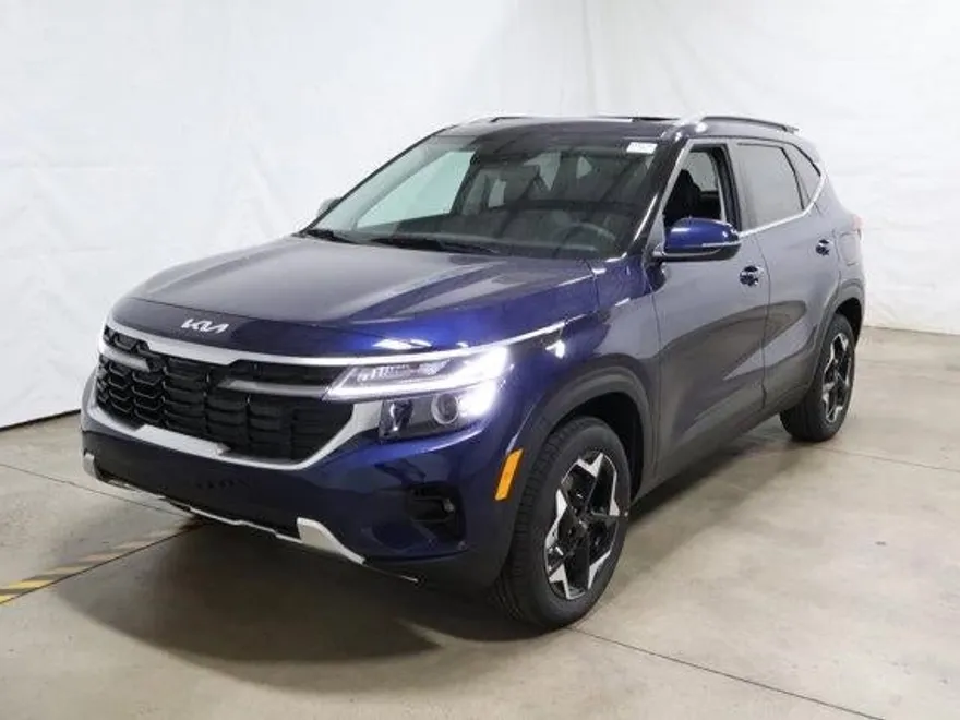2025 Kia Seltos EX photo 1