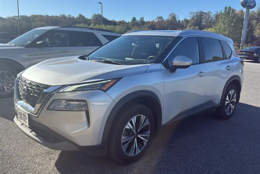 2023 Nissan Rogue SV photo 1