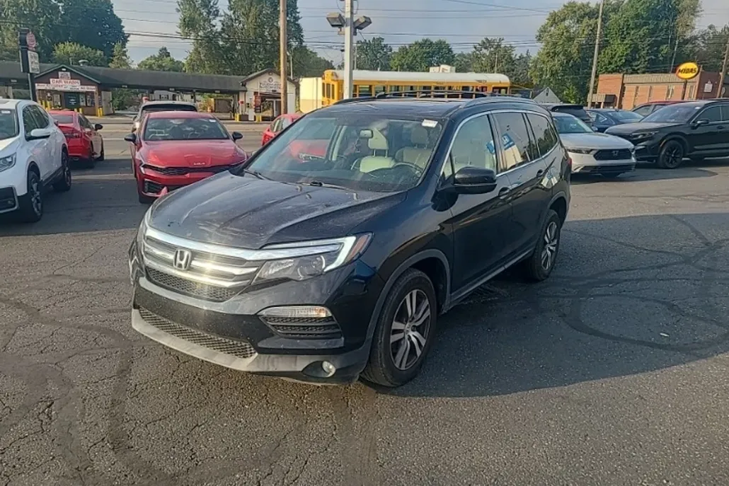 2017 Honda Pilot EX-L photo 1