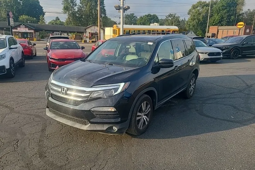 2017 Honda Pilot EX-L photo 1