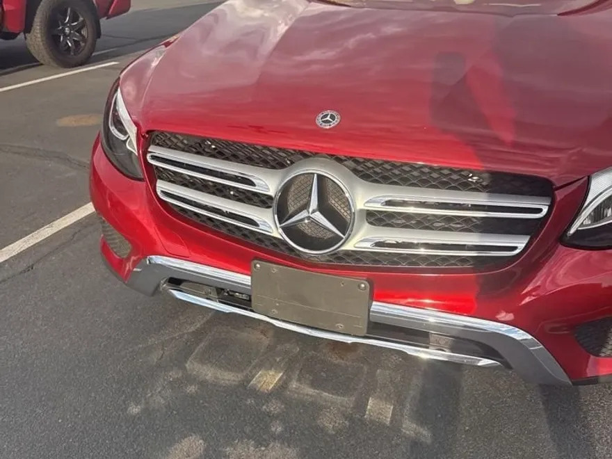 2019 Mercedes Benz GLC 350e photo 1