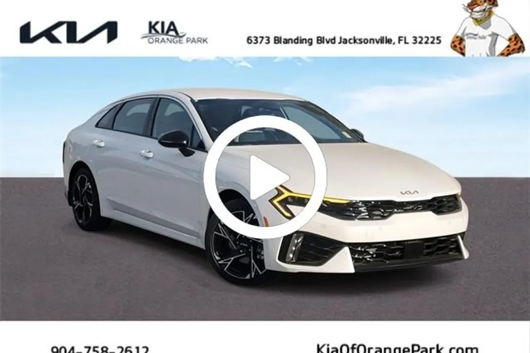2025 Kia K5 GT-Line photo 1