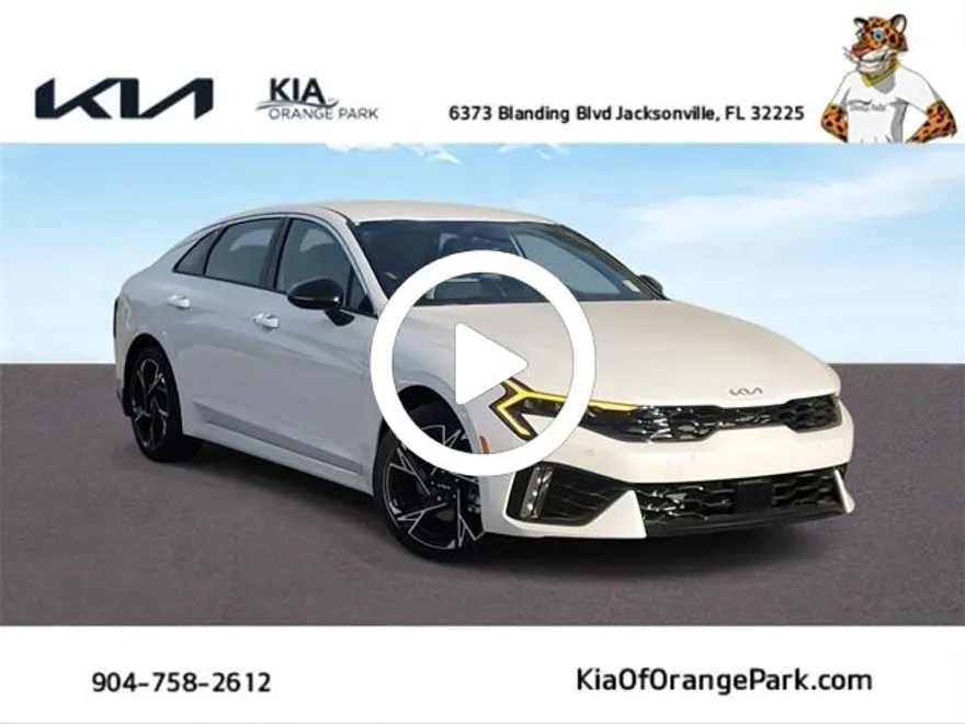 2025 Kia K5 GT-Line photo 1