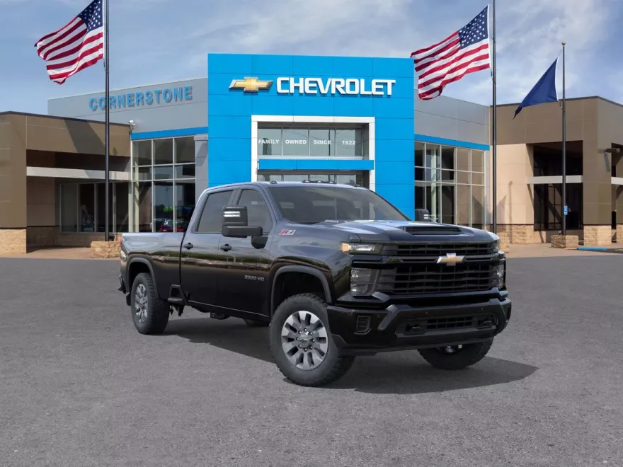 2025 Chevrolet Silverado 2500HD Custom photo 1