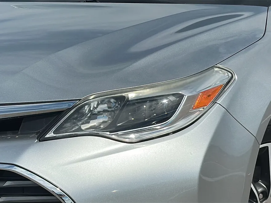 2018 Toyota Avalon XLE photo 1