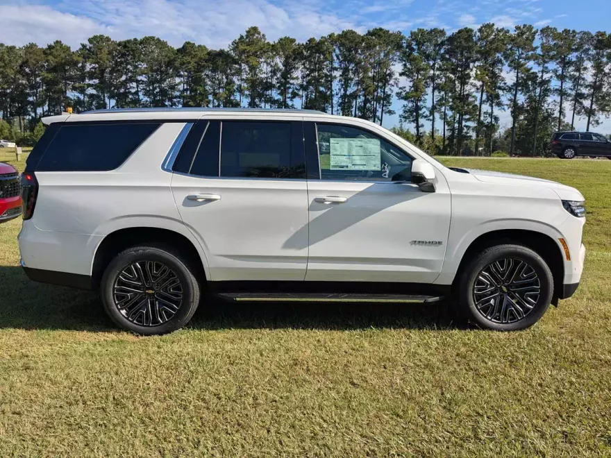 2026 Chevrolet Tahoe LT photo 1