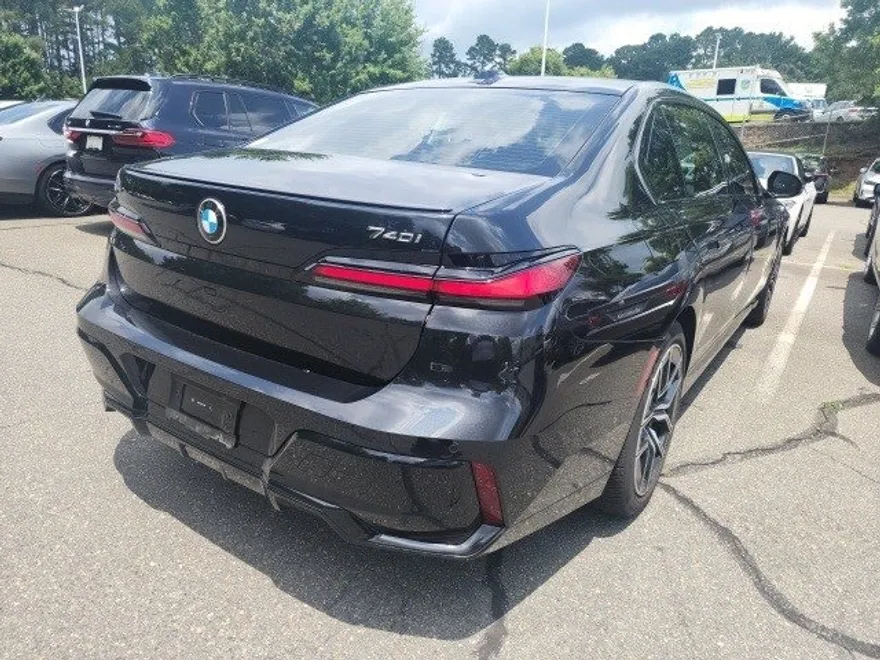 2025 Bmw 740i xDrive photo 1