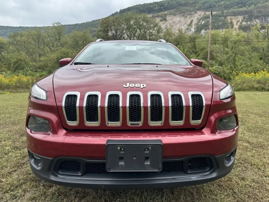 2017 Jeep Cherokee Latitude photo 1