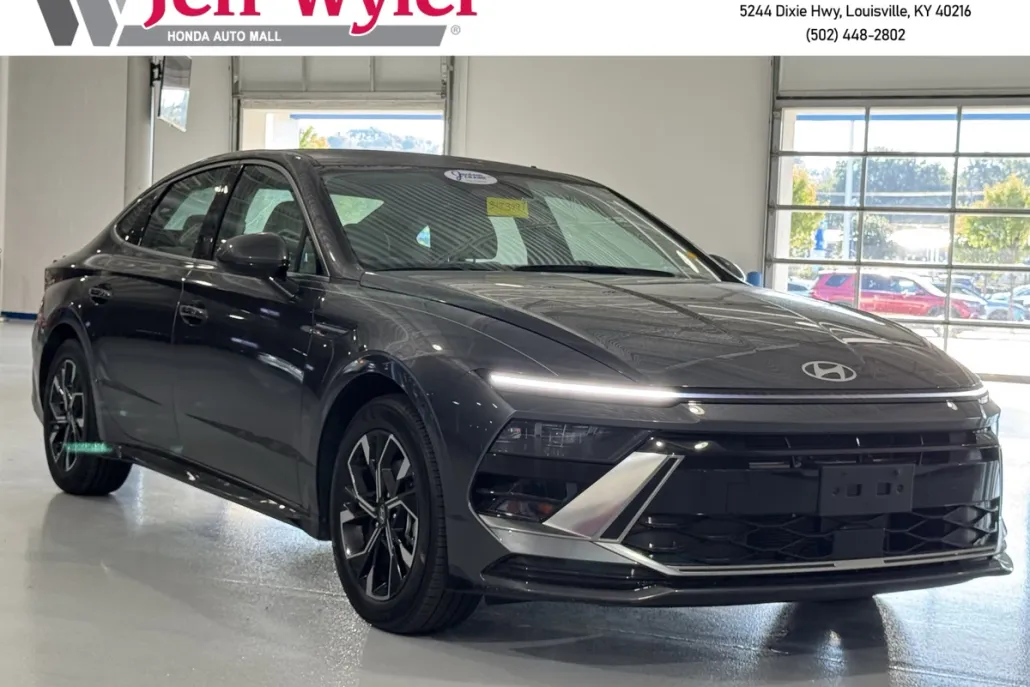 2025 Hyundai Sonata SEL photo 1