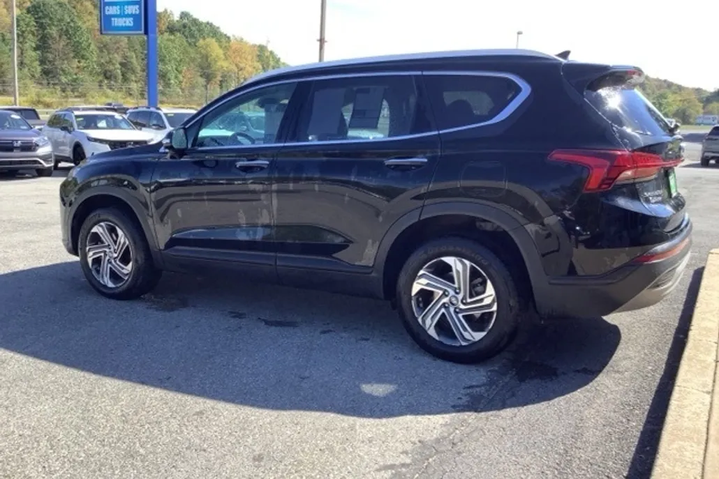 2023 Hyundai Santa Fe SEL photo 1