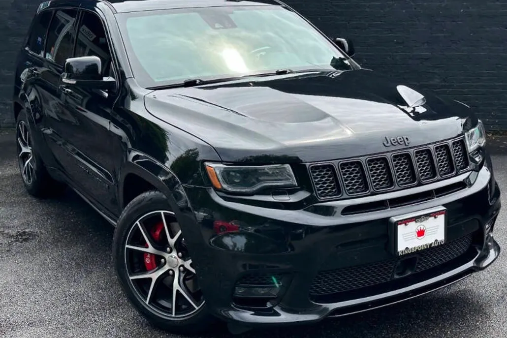 2018 Jeep Grand Cherokee SRT8 photo 1