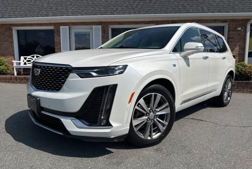 2021 Cadillac XT6 Premium Luxury photo 1