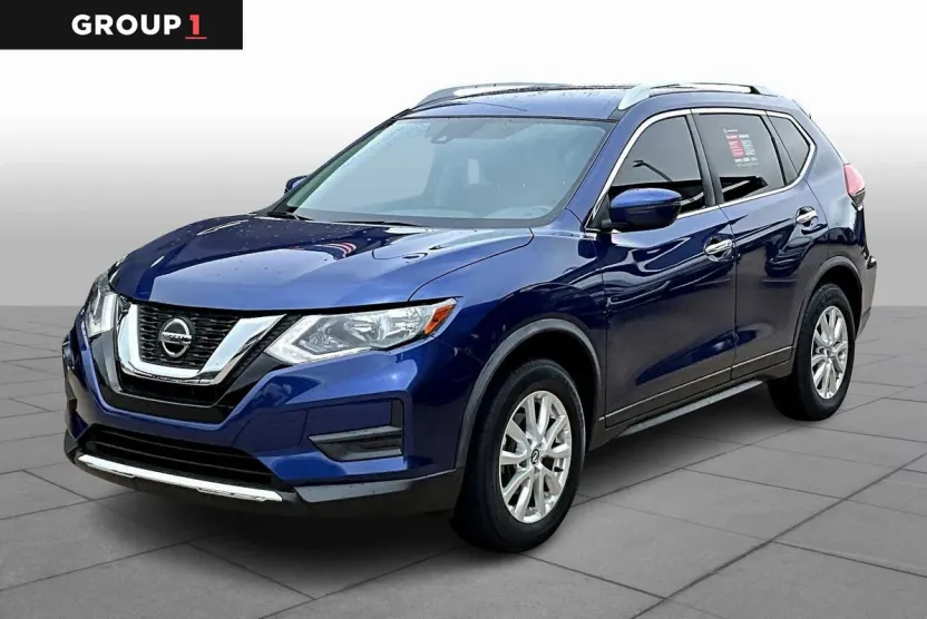 2020 Nissan Rogue SV photo 1
