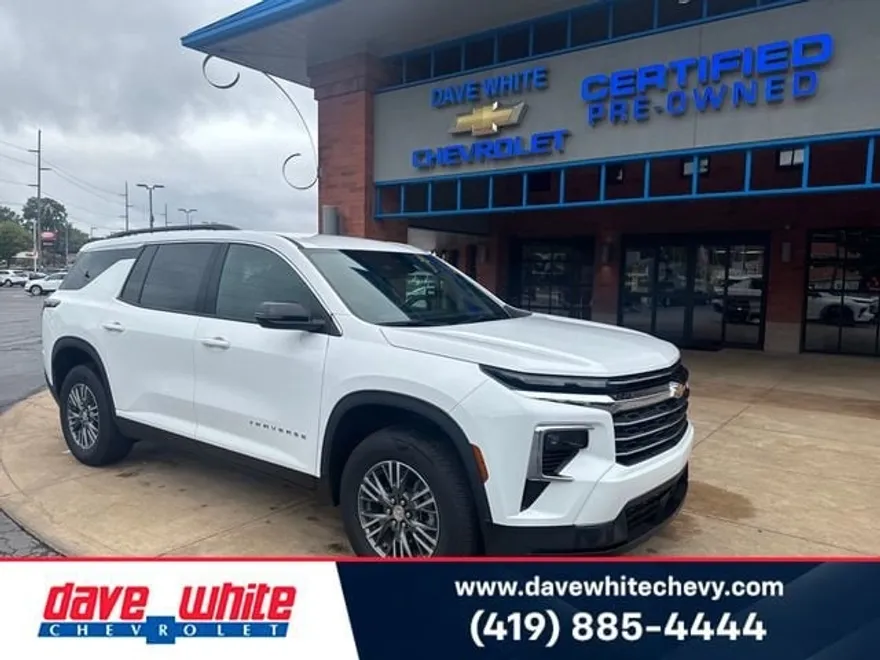 2025 Chevrolet Traverse photo 1