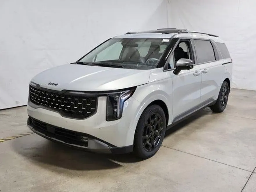 2026 Kia Carnival SX photo 1