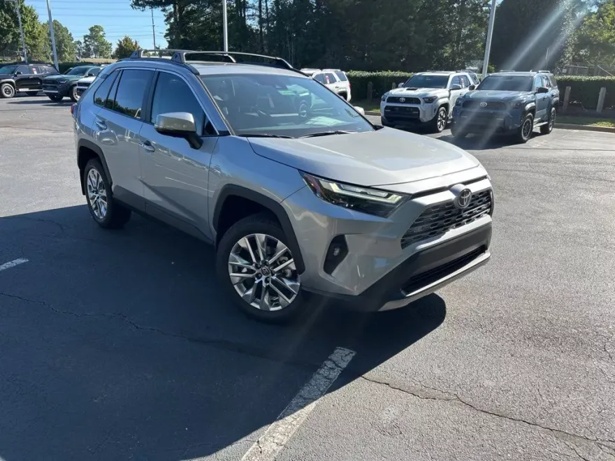 2025 Toyota RAV4 Limited photo 1