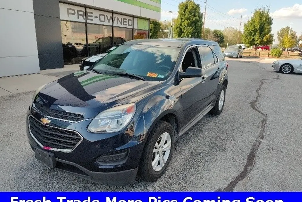 2017 Chevrolet Equinox LS photo 1