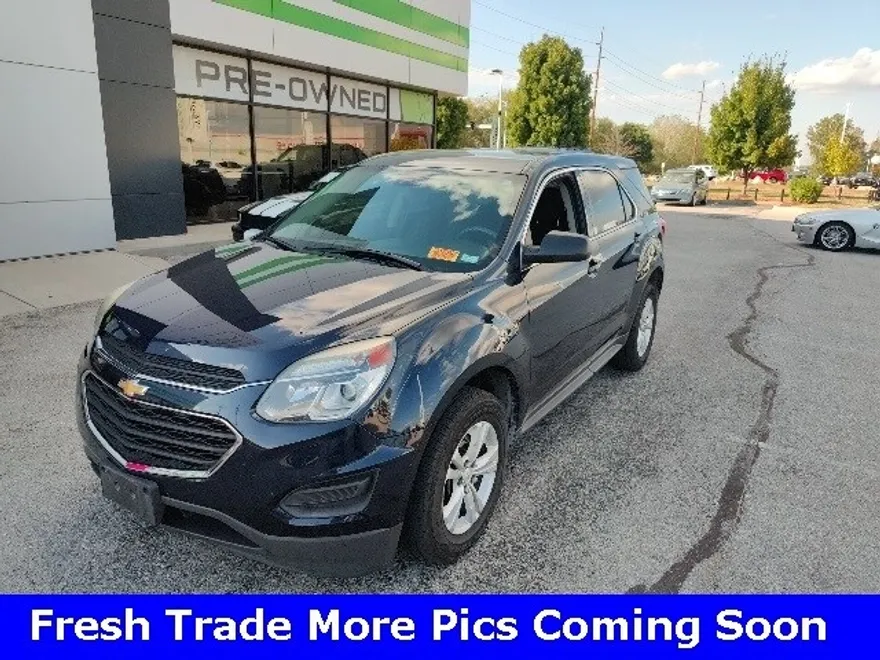 2017 Chevrolet Equinox LS photo 1