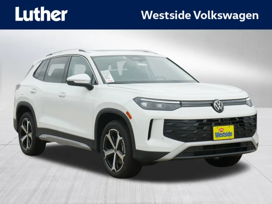 2025 Volkswagen Tiguan SE photo 1