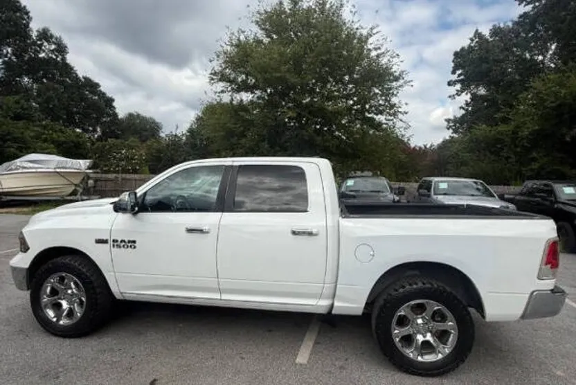 2013 Ram 1500 Laramie photo 1