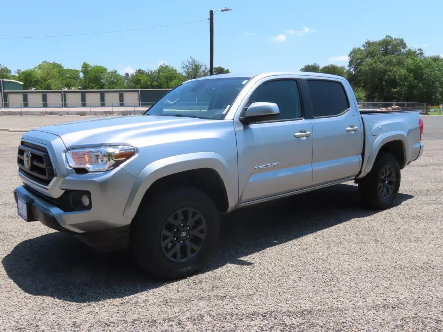 2023 Toyota Tacoma TRD Sport photo 1