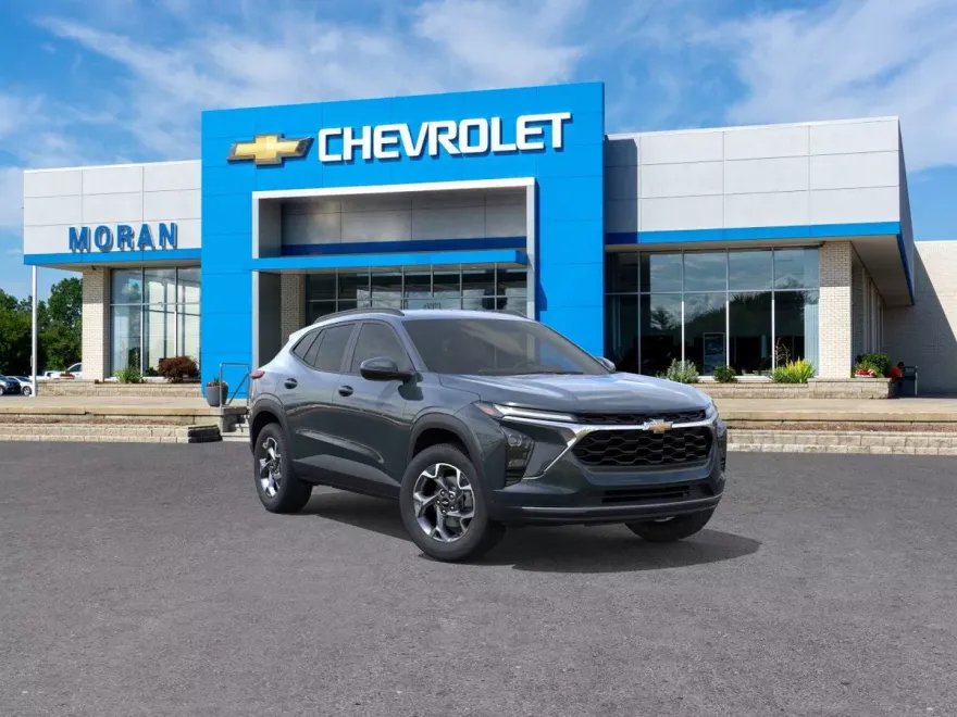2025 Chevrolet Trax LT photo 1