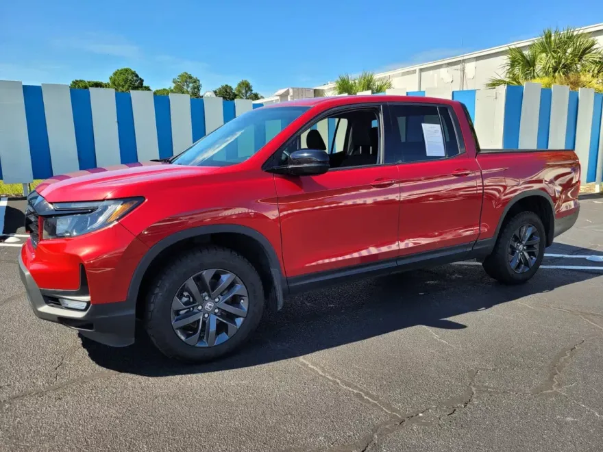 2023 Honda Ridgeline Sport photo 1