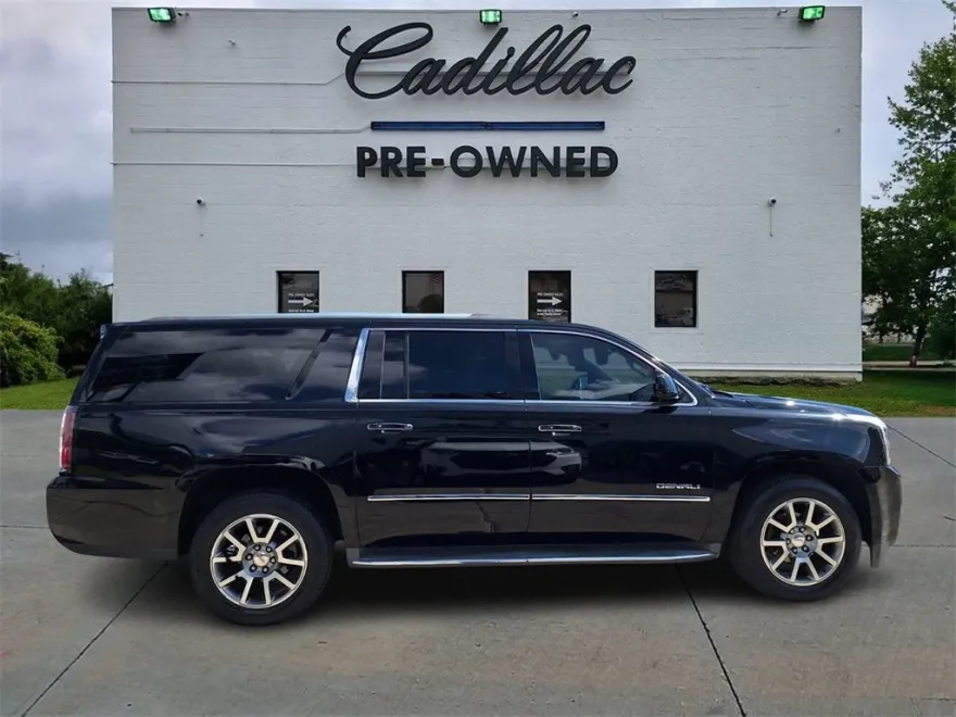 2016 Gmc Yukon XL Denali photo 1