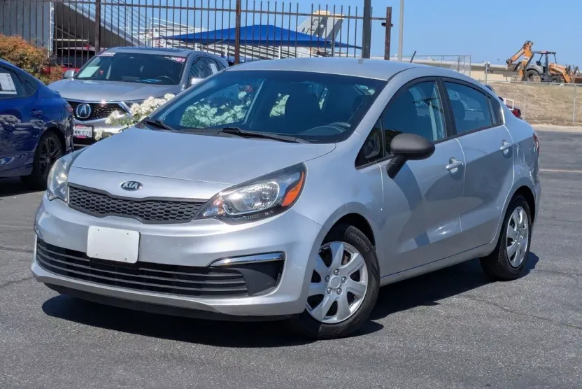 2016 Kia Rio LX photo 1