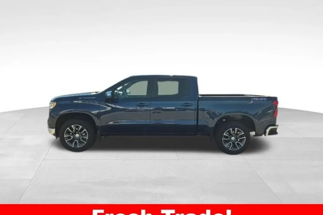 2023 Chevrolet Silverado 1500 LT photo 1