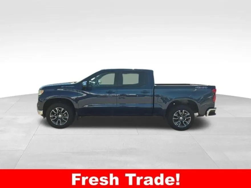 2023 Chevrolet Silverado 1500 LT photo 1