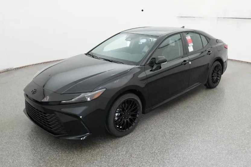 2026 Toyota Camry LE photo 1