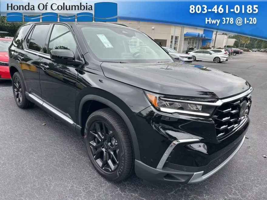 2025 Honda Pilot Touring photo 1