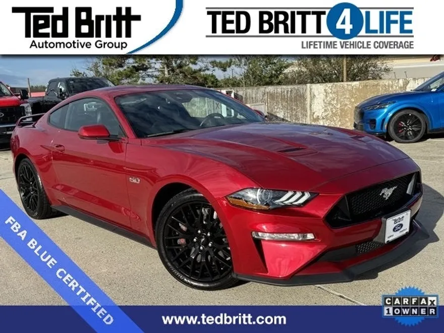 2021 Ford Mustang Premium GT photo 1