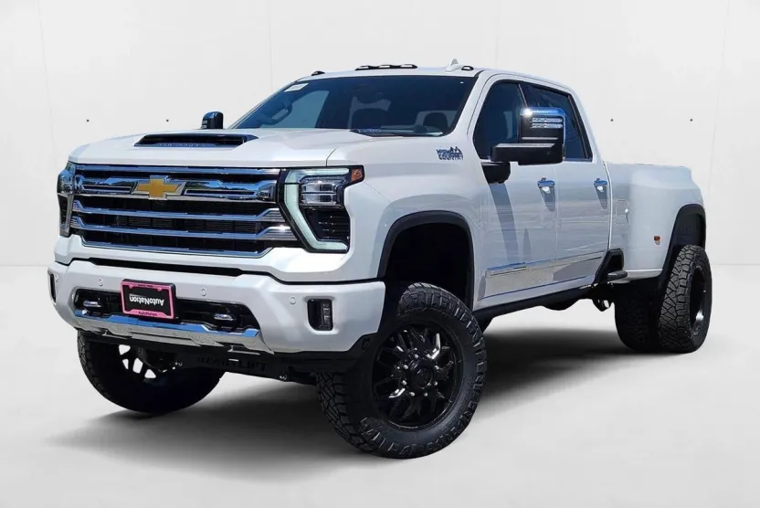 2025 Chevrolet Silverado 3500HD High Country photo 1