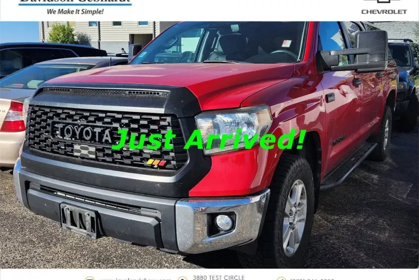 2018 Toyota Tundra SR5 photo 1