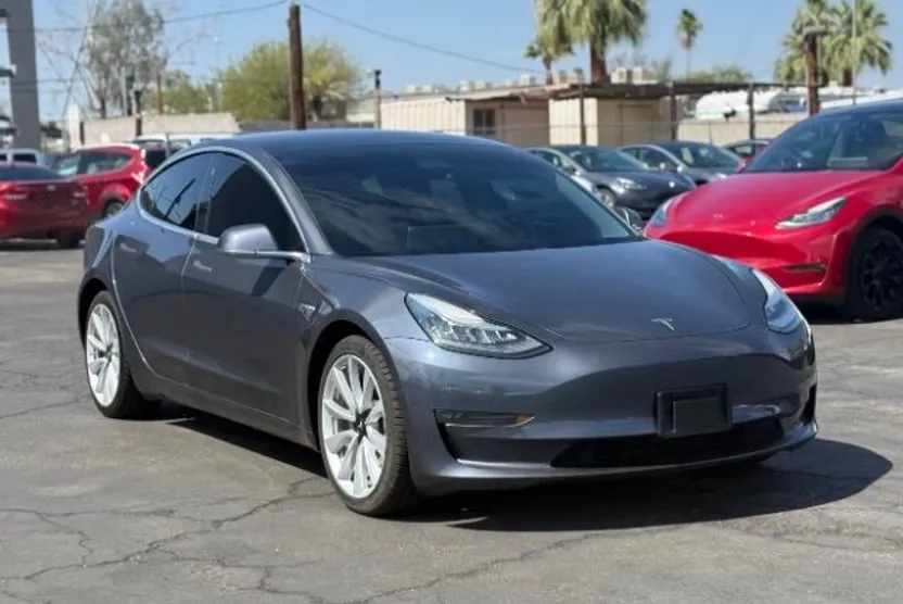 2019 Tesla Model 3 Long Range Performance photo 16